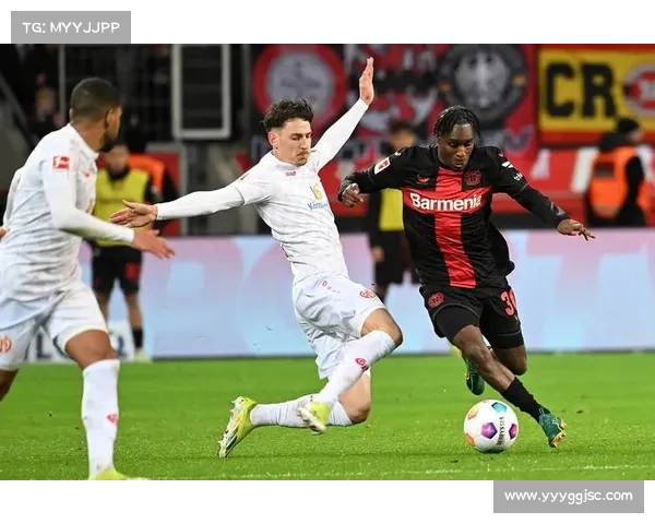 德甲球队如何有效应对拜仁挑战及其战术布局分析